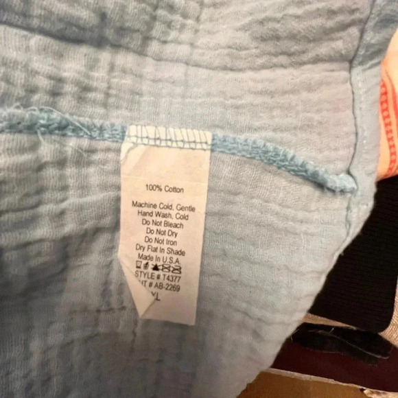 ~Zig Zag~ Tank - XL & 2XL - Picture 6 of 7